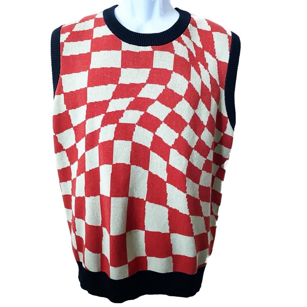 VSTR Premium Sweater Vest Red Beige Check Black Trim Optical Illusion Pattern